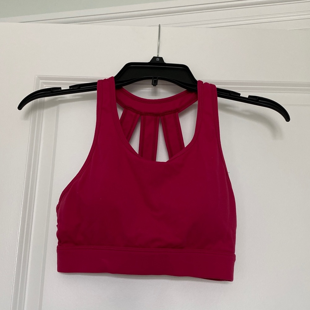 NVGTN sports bra